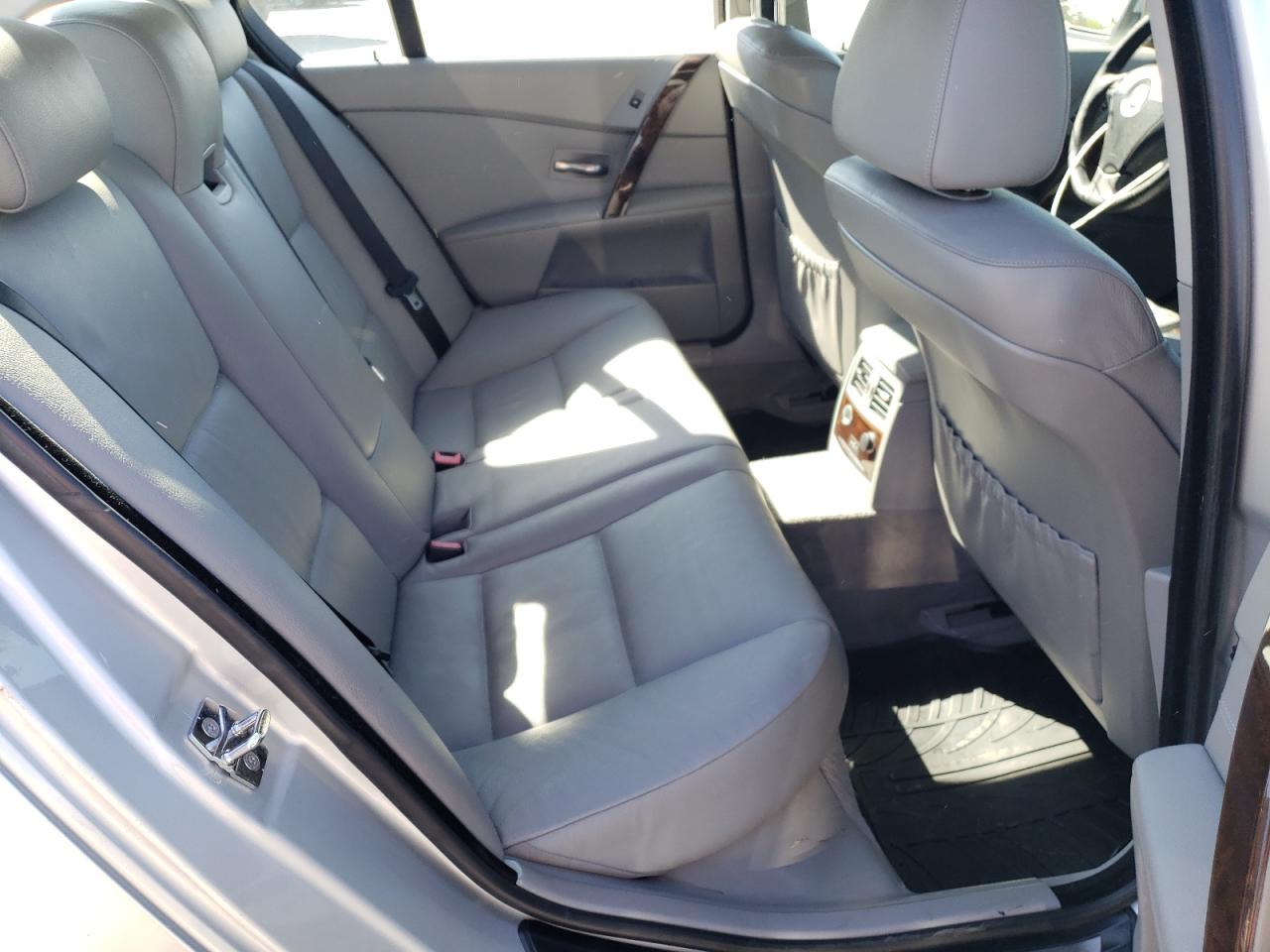 Photo 6 from auction – 2007 BMW 530 I with VIN WBANE73557CM51311