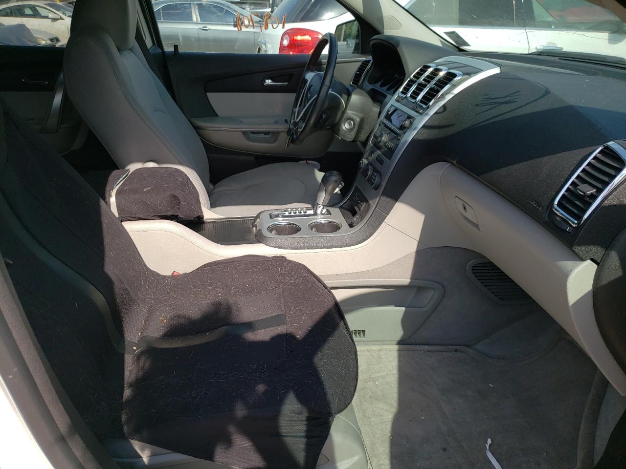 Photo 5 from auction – 2010 GMC ACADIA SLE with VIN 1GKLRLED4AJ107200