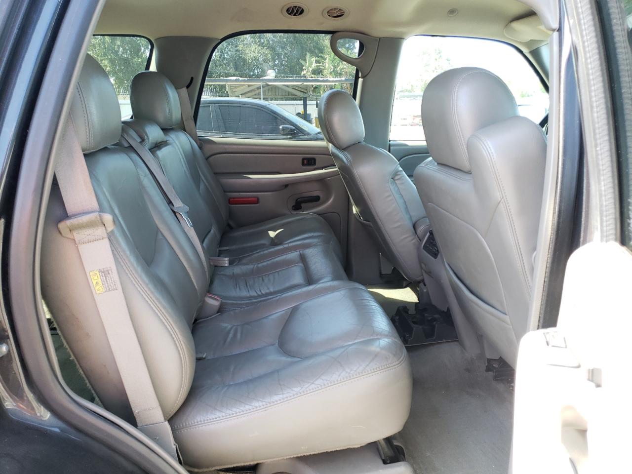 Photo 6 from auction – 2004 GMC YUKON with VIN 1GKEK13T24R195276