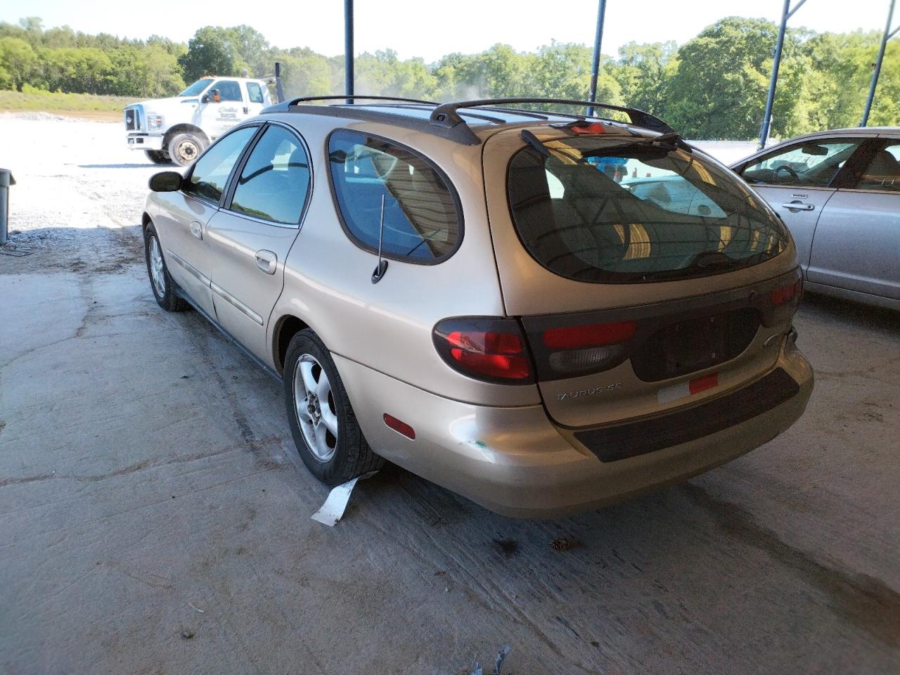 Photo 3 from auction – 2000 FORD TAURUS SE with VIN 1FAFP58U8YG113942