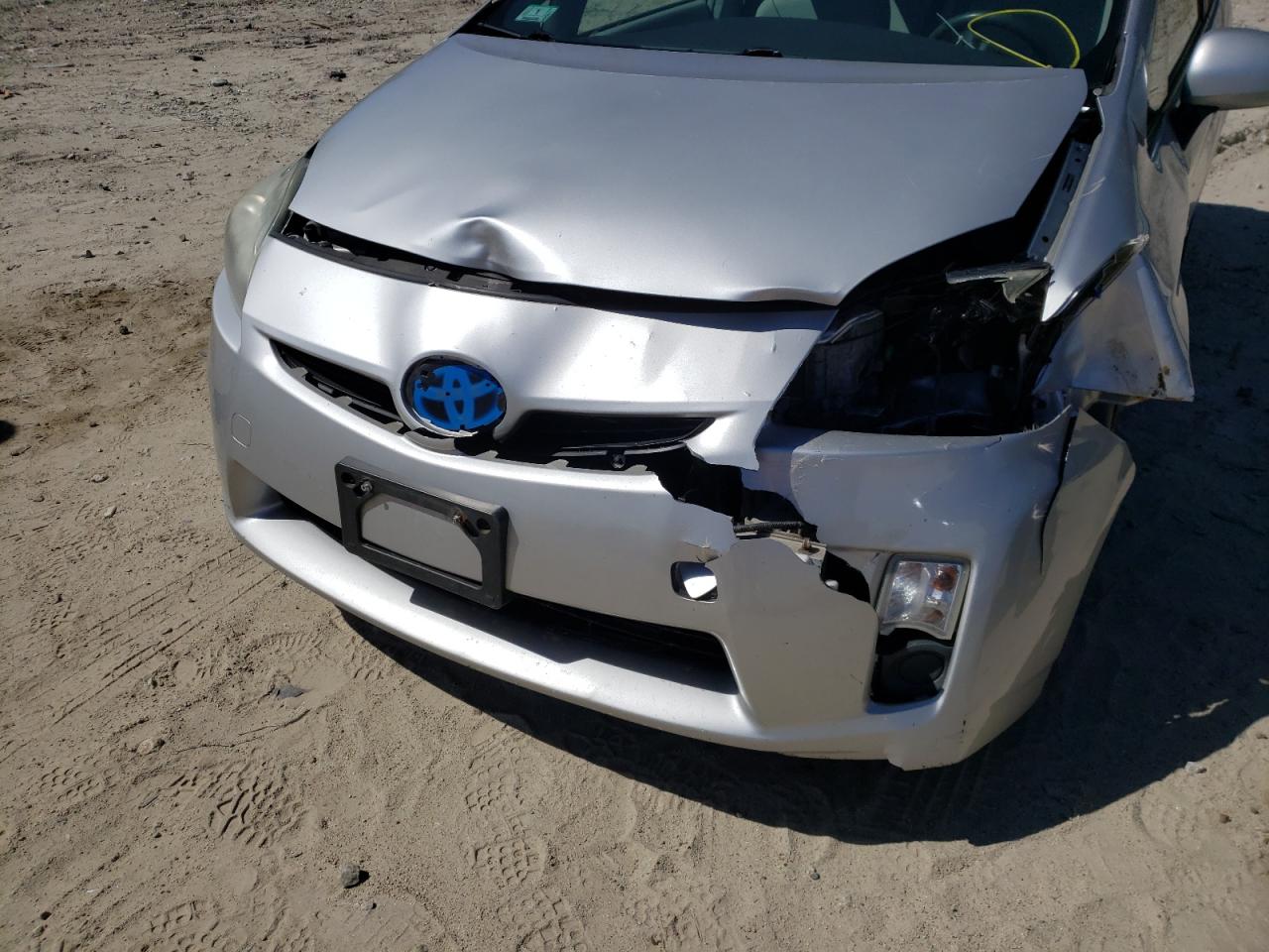 Photo 9 from auction – 2010 TOYOTA PRIUS with VIN JTDKN3DU3A0139405