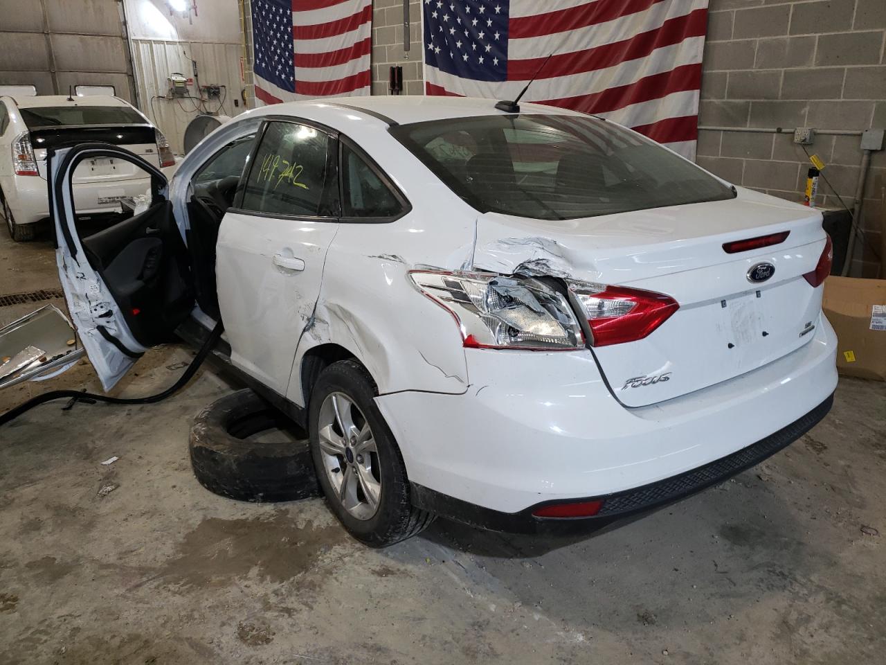 Фото 3 с аукциона – 2014 FORD FOCUS SE с VIN 1FADP3F29EL317911