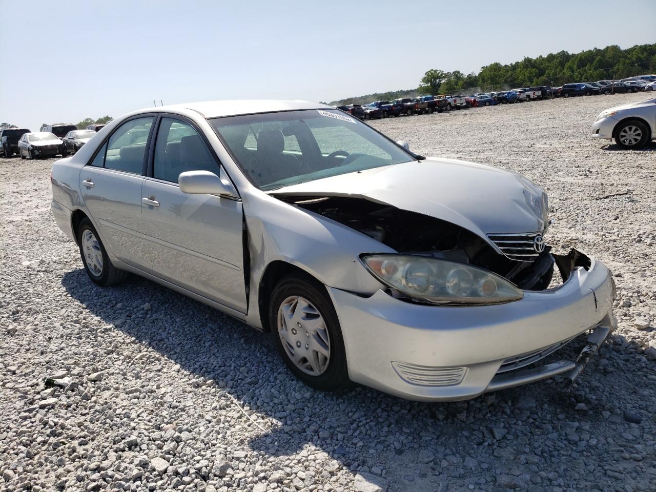Photo 14 from auction – 2005 TOYOTA CAMRY with VIN 4T1BE32K45U071238