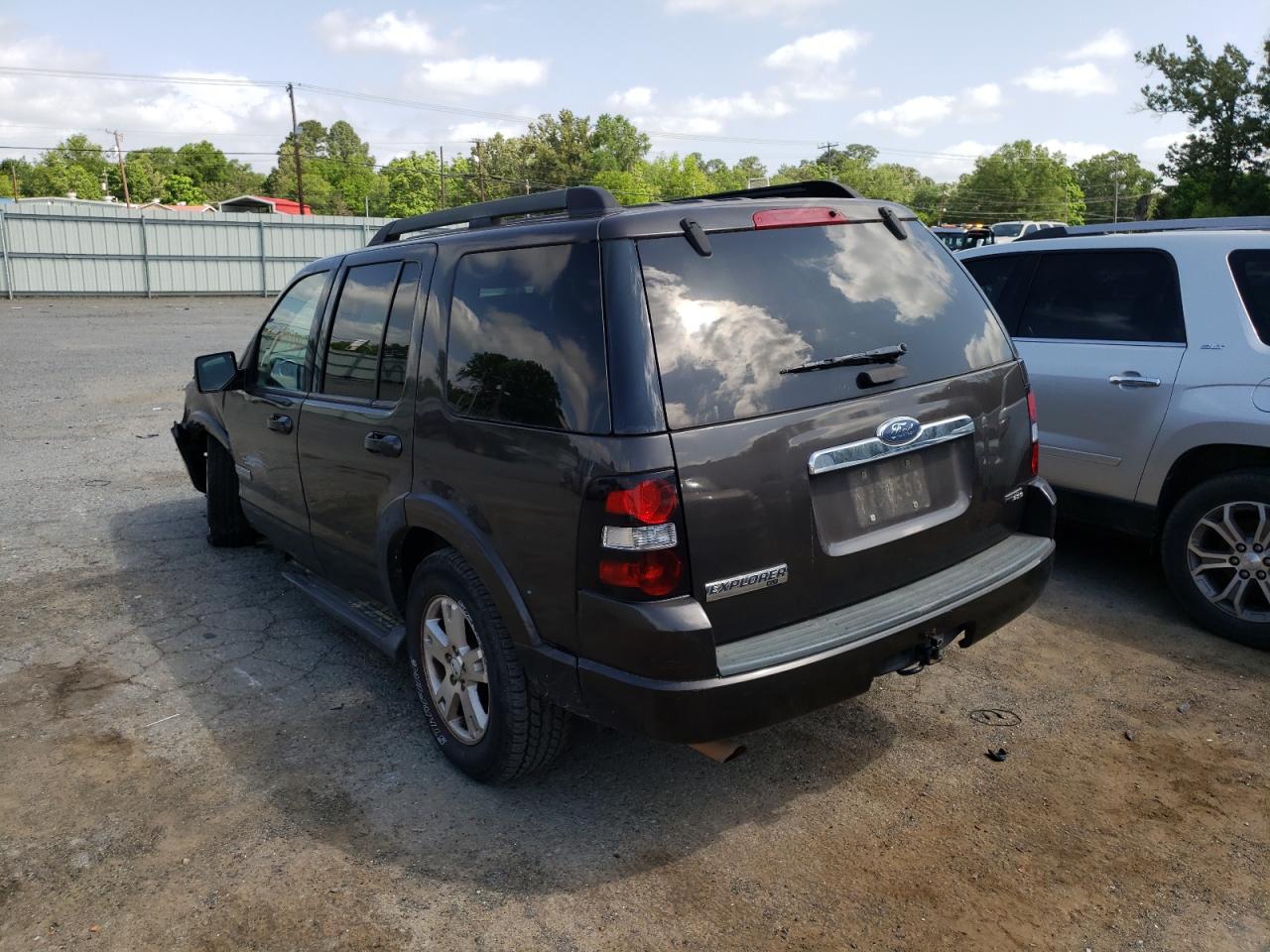 Photo 3 from auction – 2007 FORD EXPLORER X with VIN 1FMEU73E87UA99336