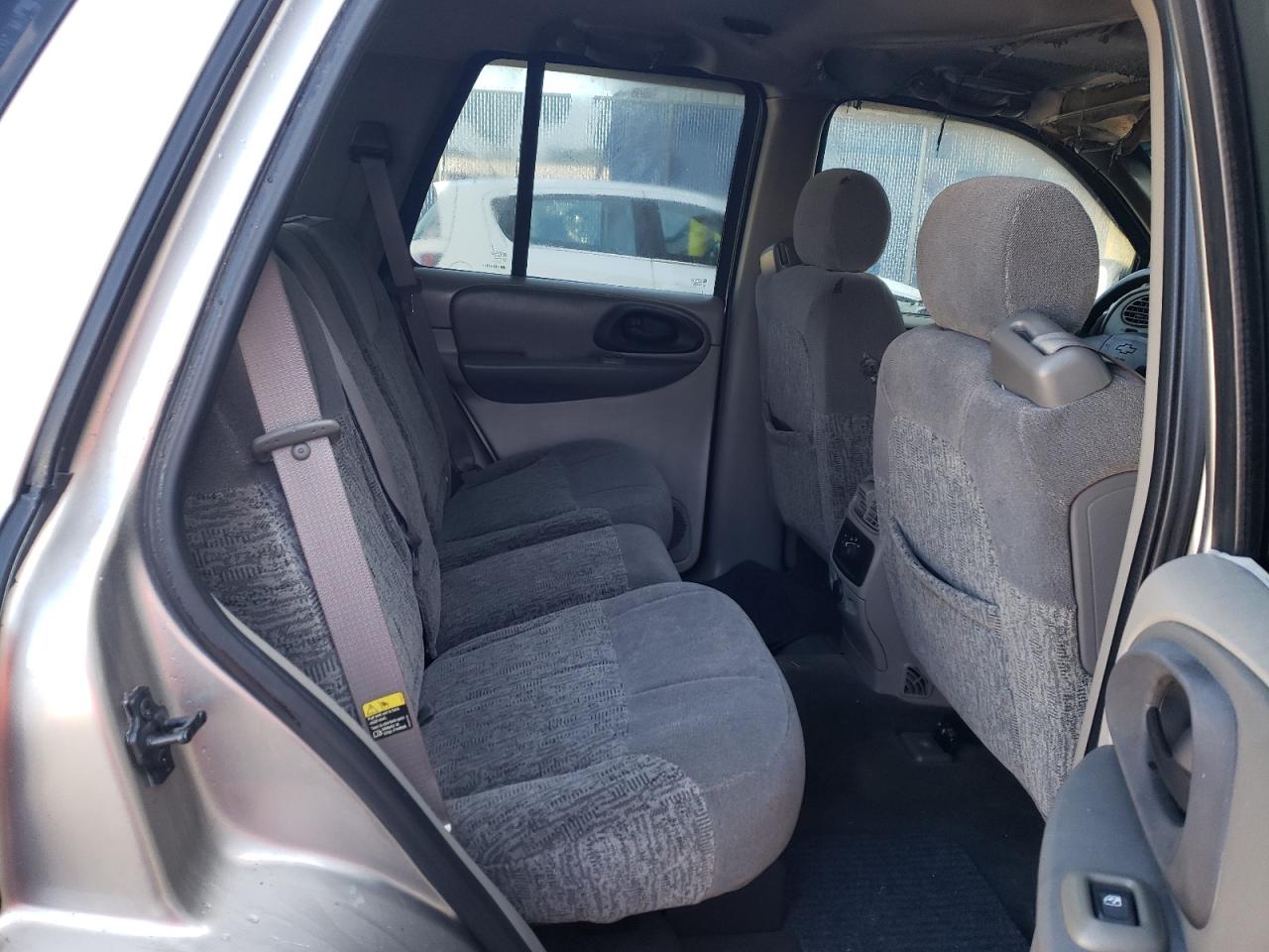 Photo 18 from auction – 2003 CHEVROLET TRAILBLAZE with VIN 1GNDT13S432109623