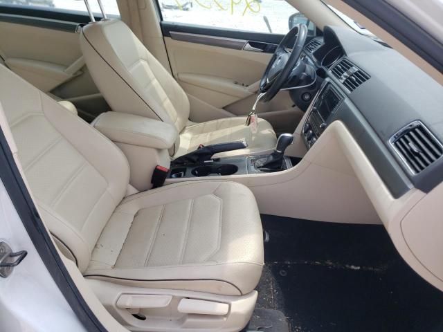 Photo 5 from auction – 2018 VOLKSWAGEN PASSAT S with VIN 1VWAA7A33JC005290