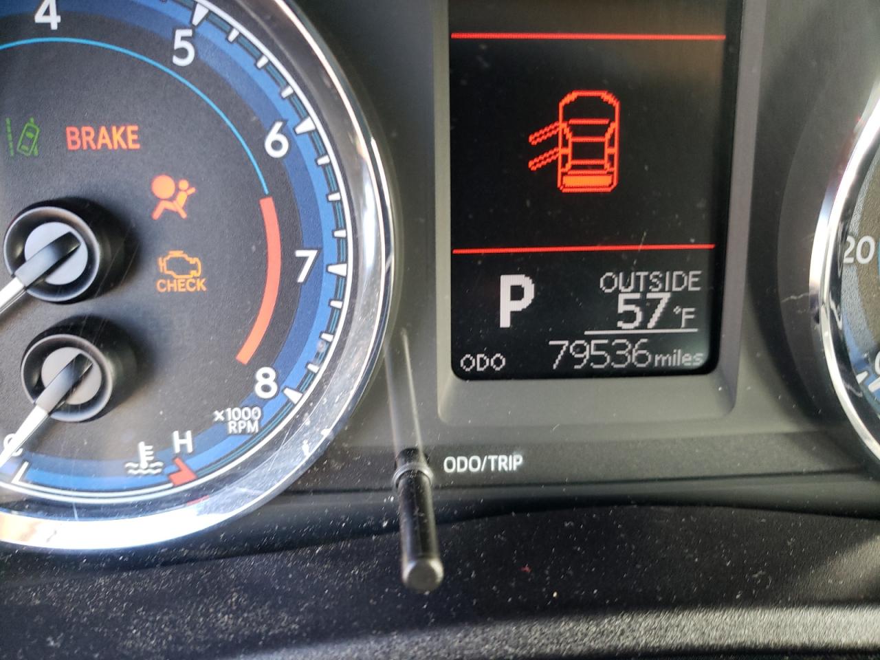 Photo 8 from auction – 2017 TOYOTA COROLLA L with VIN 2T1BURHEXHC773237
