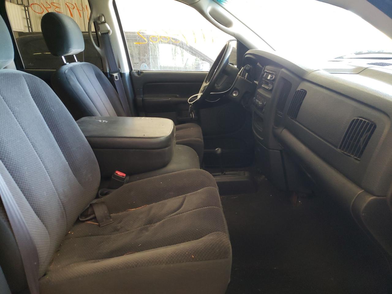 Photo 5 from auction – 2003 DODGE RAM 1500 S with VIN 1D7HU18D83S262688