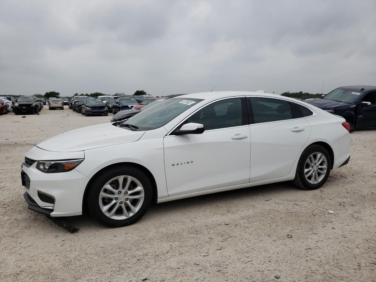 Photo 9 from auction – 2017 CHEVROLET MALIBU LT with VIN 1G1ZE5ST6HF114941