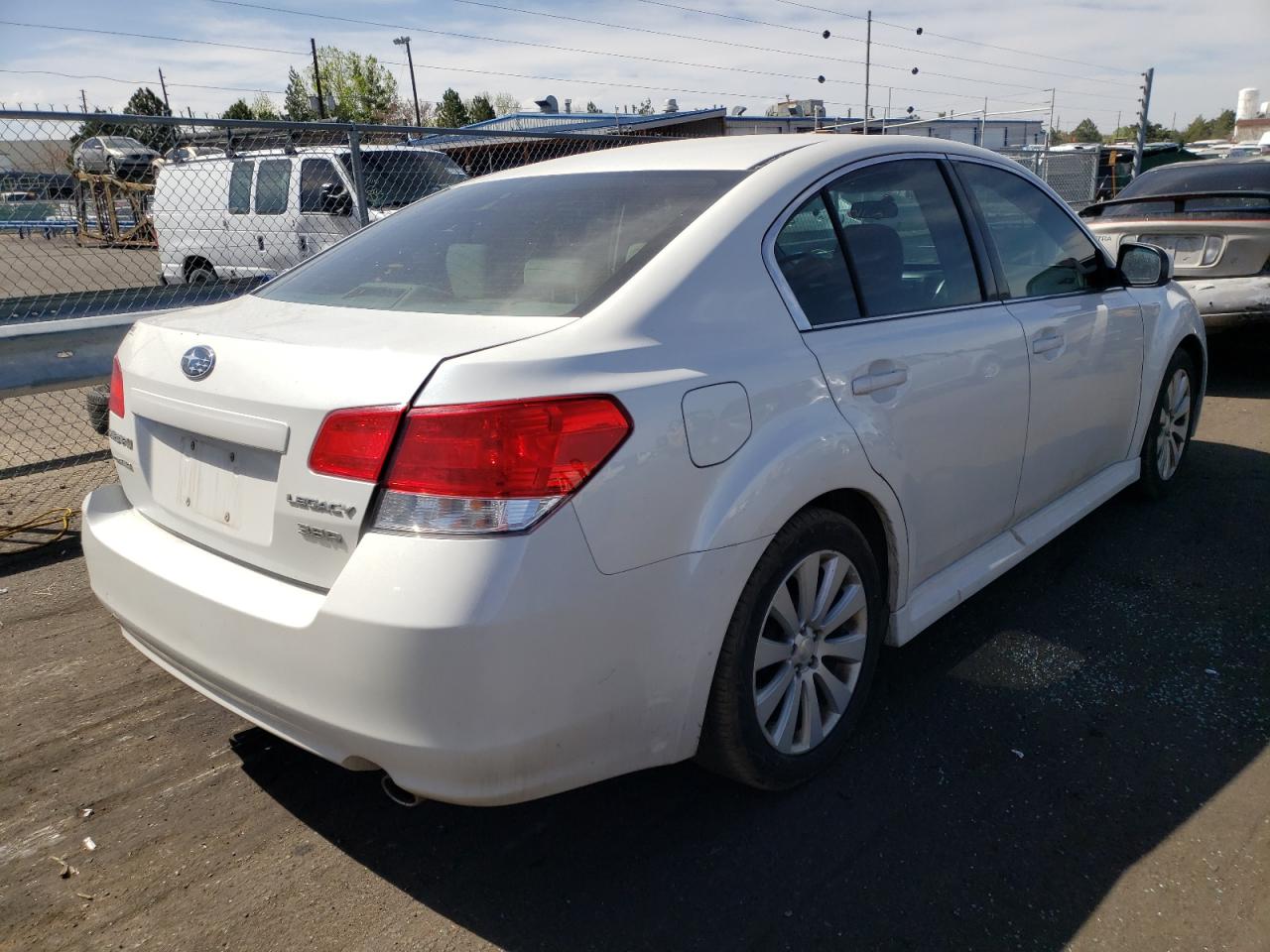 Photo 4 from auction – 2011 SUBARU LEGACY 3.6 with VIN 4S3BMDG60B2226710