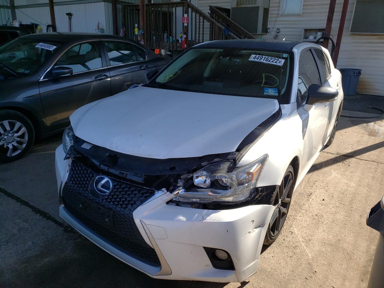 Photo 9 from auction – 2015 LEXUS CT 200 with VIN JTHKD5BH1F2235533