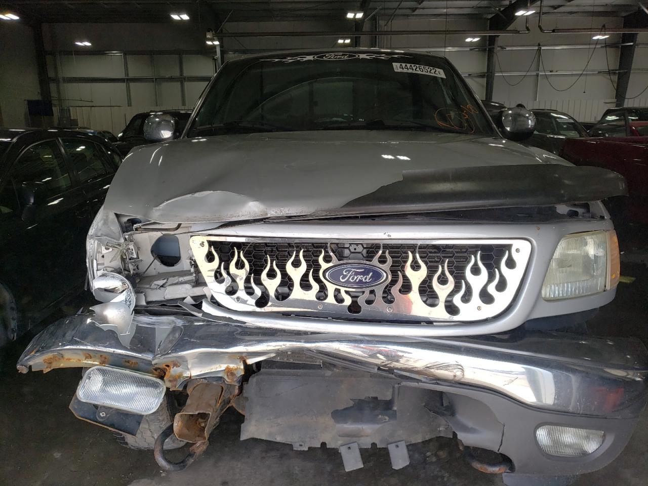 Photo 9 from auction – 2002 FORD F150 with VIN 1FTRX18L22NA35880