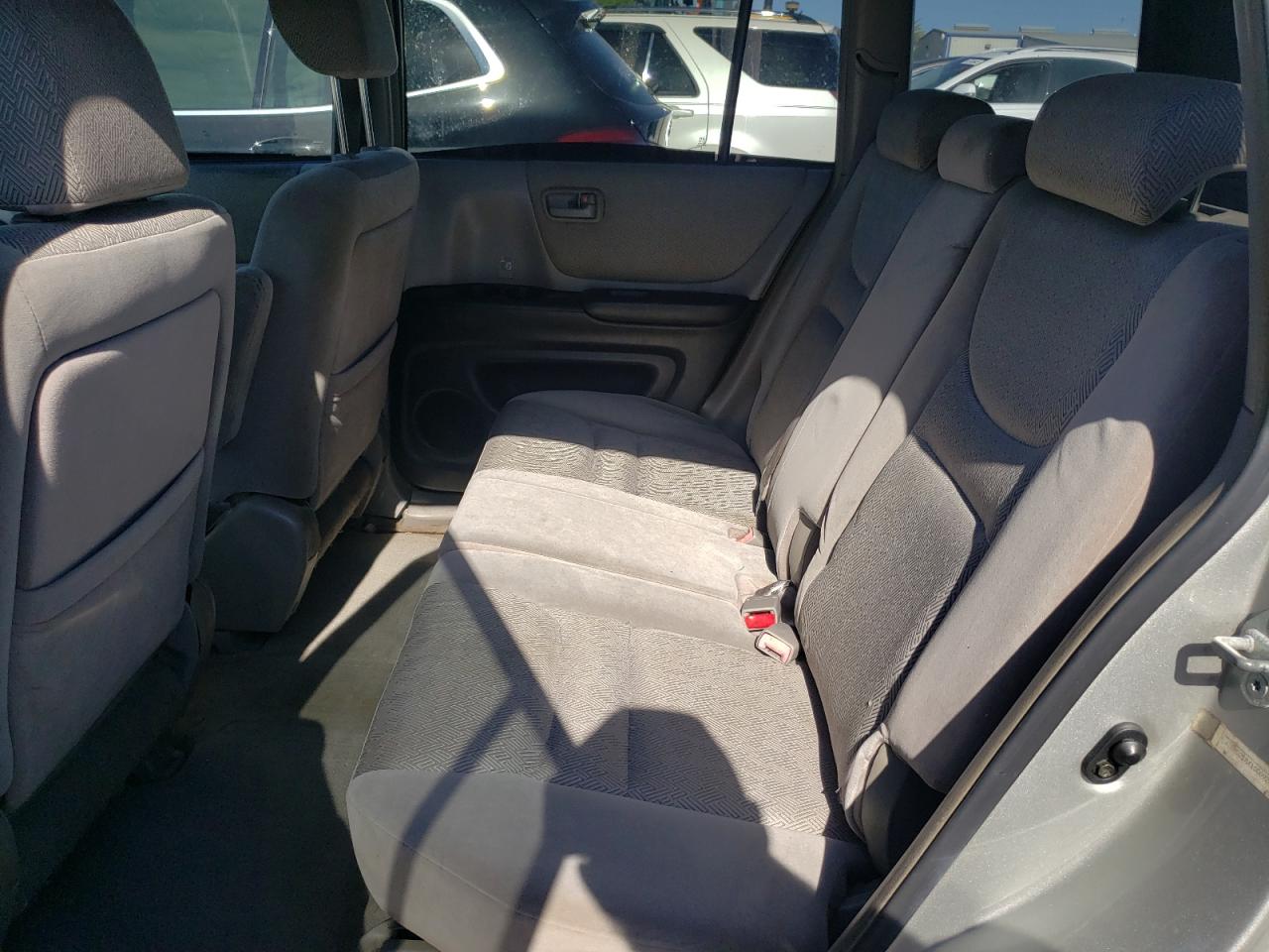 Photo 16 from auction – 2001 TOYOTA HIGHLANDER with VIN JTEHD21AX10009201