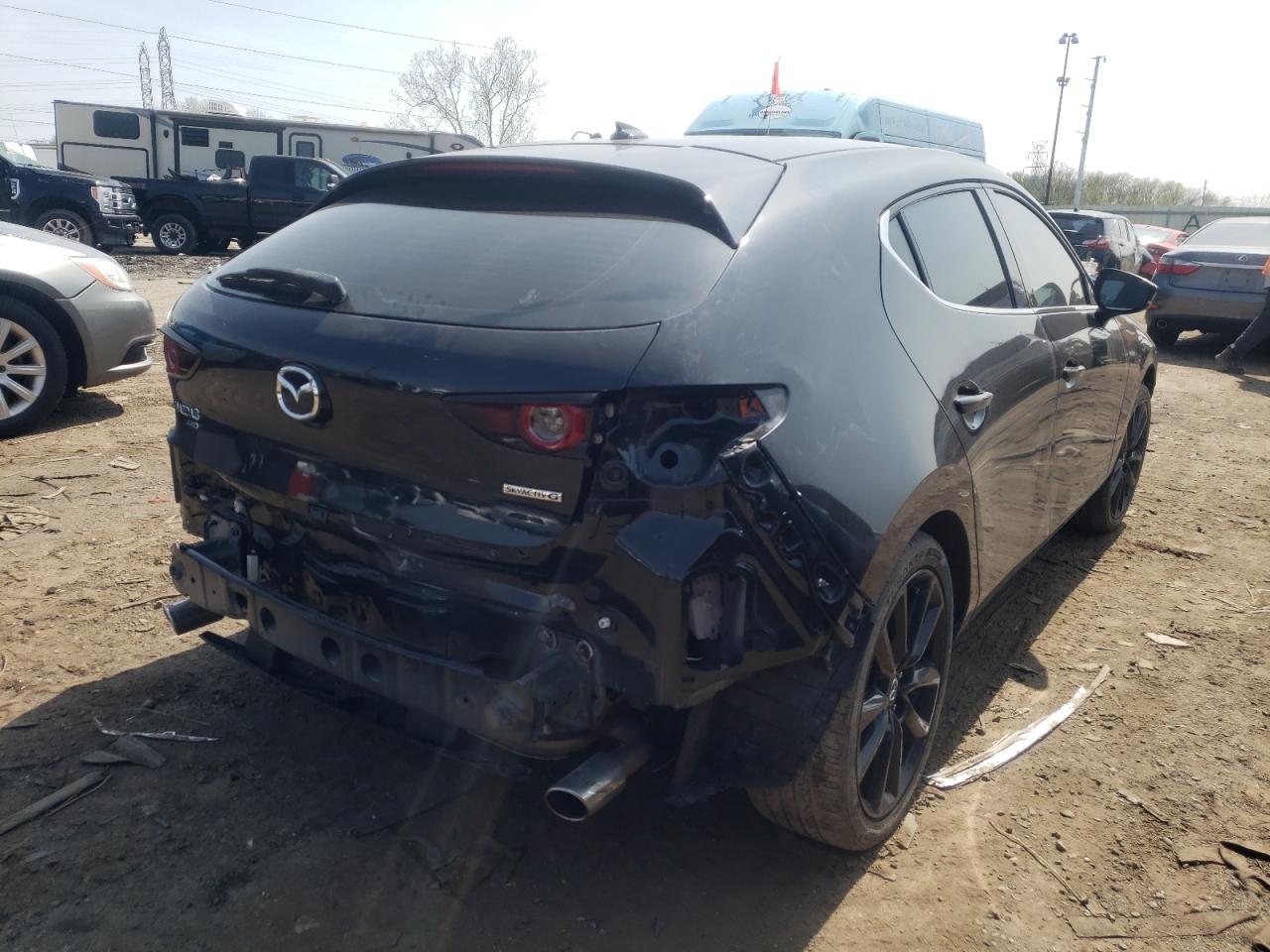 Photo 4 from auction – 2020 MAZDA 3 PREMIUM with VIN JM1BPBNM0L1160082