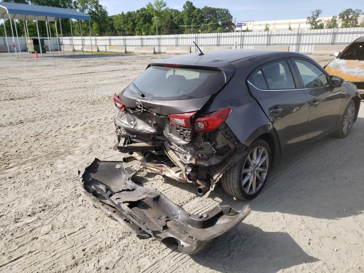 Photo 4 from auction – 2017 MAZDA 3 TOURING with VIN JM1BN1L7XH1100248