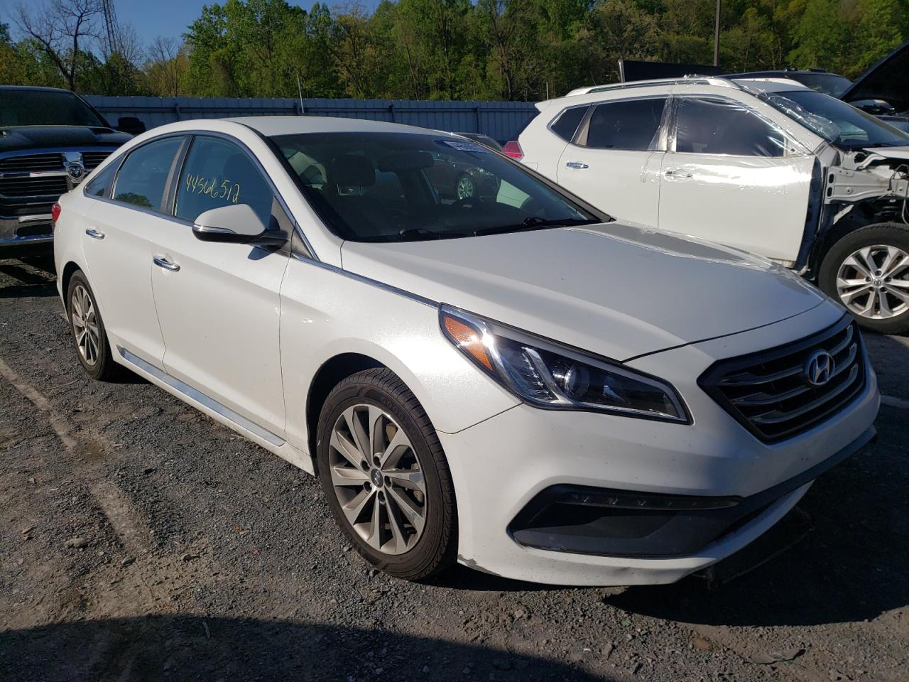 HYUNDAI SONATA SPO 2015 with VIN 5NPE34AF2FH253209 - Photo from auction