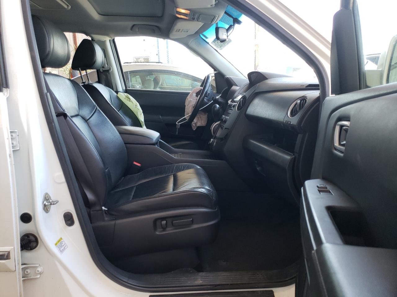Zdjęcie 5 z aukcji – 2012 HONDA PILOT TOUR z VIN 5FNYF4H93CB047590