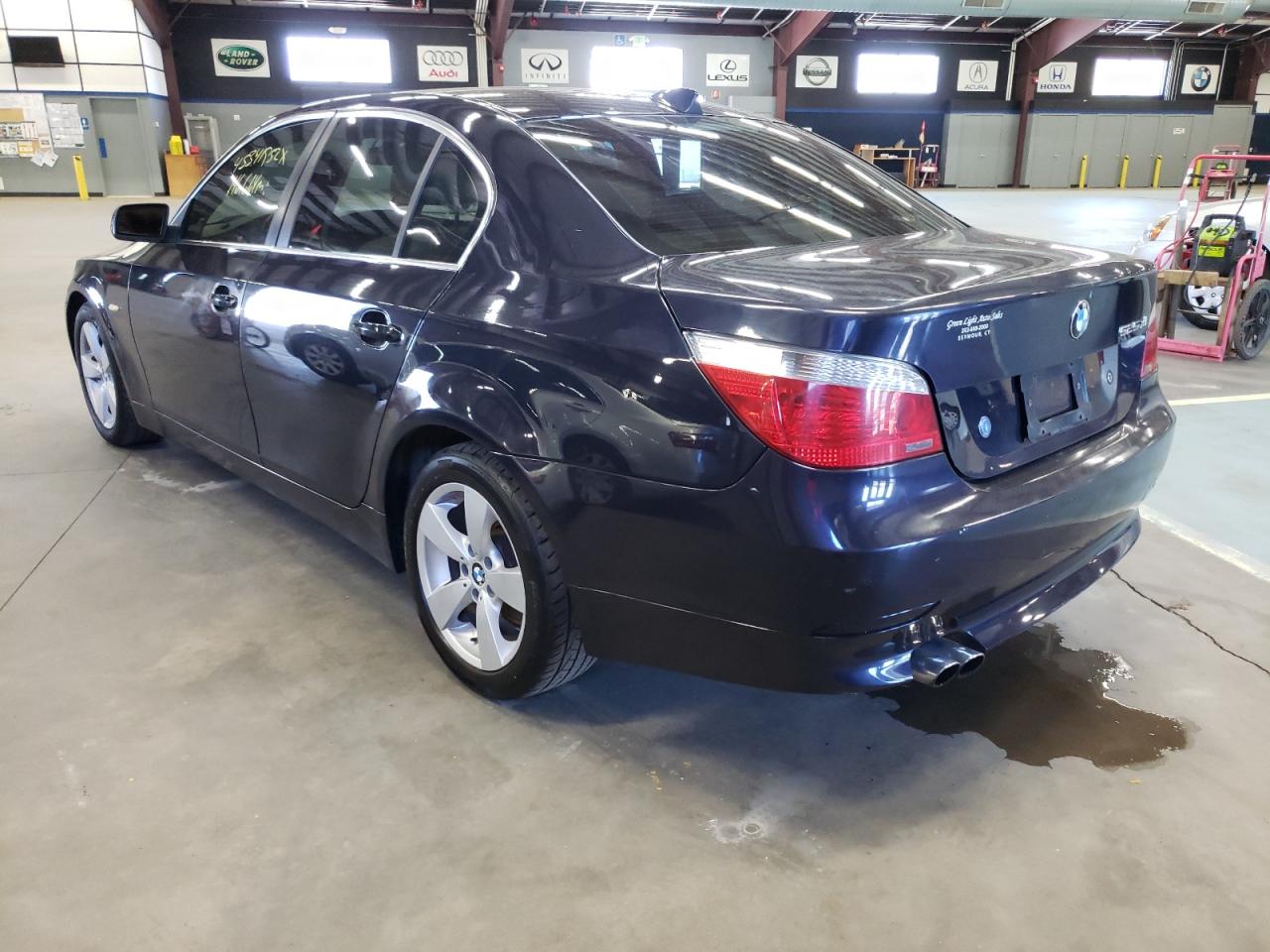 Photo 3 from auction – 2007 BMW 525 XI with VIN WBANF33527CW70782