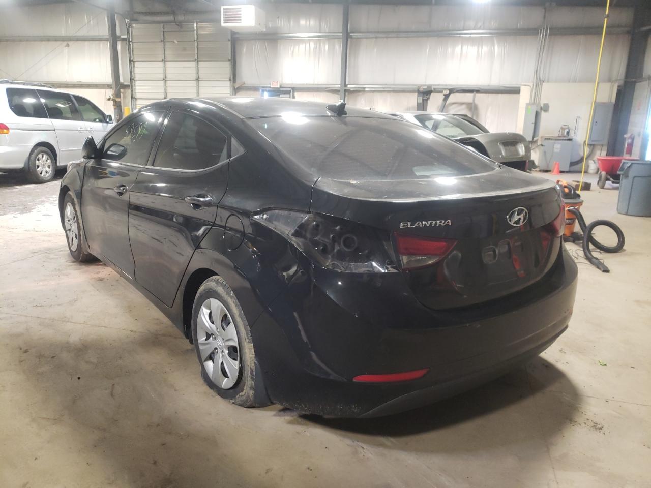 Photo 3 from auction – 2016 HYUNDAI ELANTRA SE with VIN 5NPDH4AEXGH794580