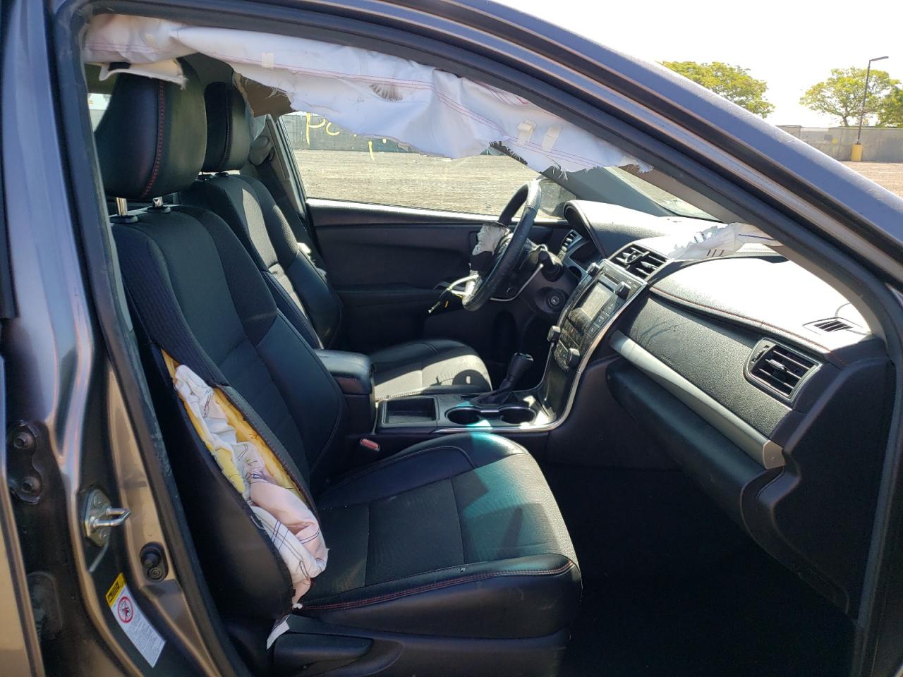 Photo 5 from auction – 2017 TOYOTA CAMRY LE with VIN 4T1BF1FK1HU390712