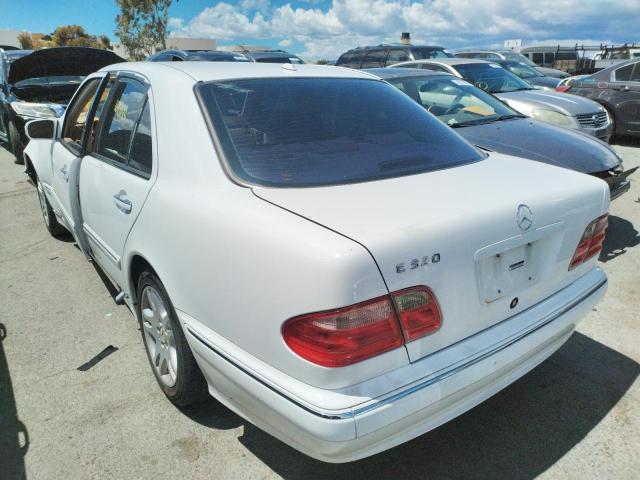 Photo 3 from auction – 2001 MERCEDES-BENZ E 320 with VIN WDBJF65J01B170984
