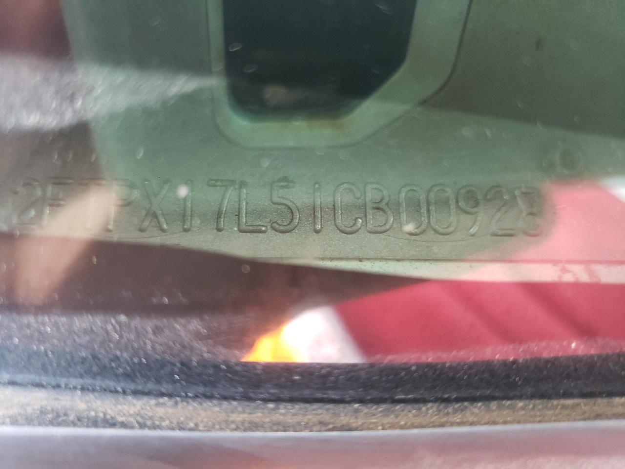 Photo 19 from auction – 2001 FORD F150 with VIN 2FTPX17L51CB00928