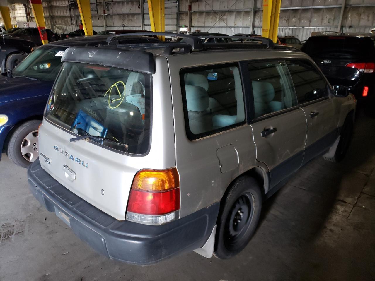 Фото 17 с аукциона – 2001 SUBARU OUTBACK с VIN JF1SF6357XH747095
