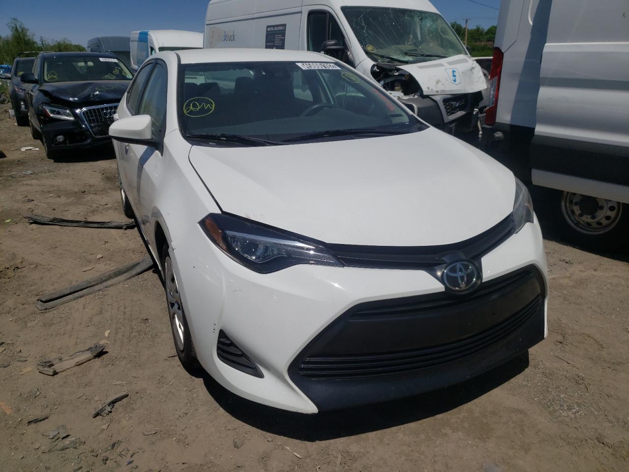 TOYOTA COROLLA L 2019 with VIN 5YFBURHE4KP939419 - Photo from auction