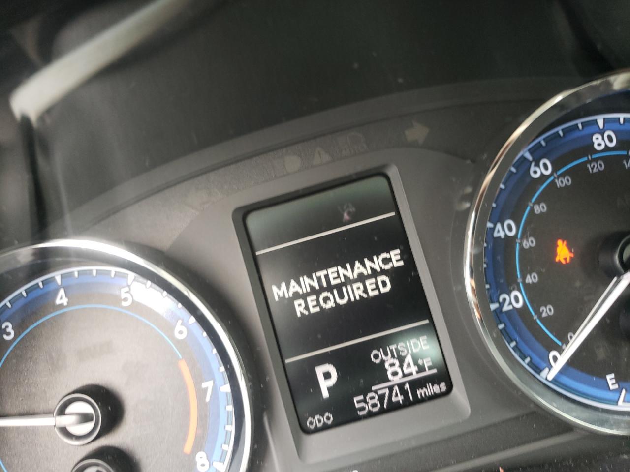 Photo 8 from auction – 2019 TOYOTA COROLLA L with VIN 5YFBURHE6KP904378