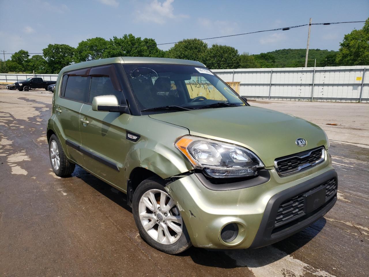 KIA SOUL 2013 with VIN KNDJT2A53D7601739 - Photo from auction