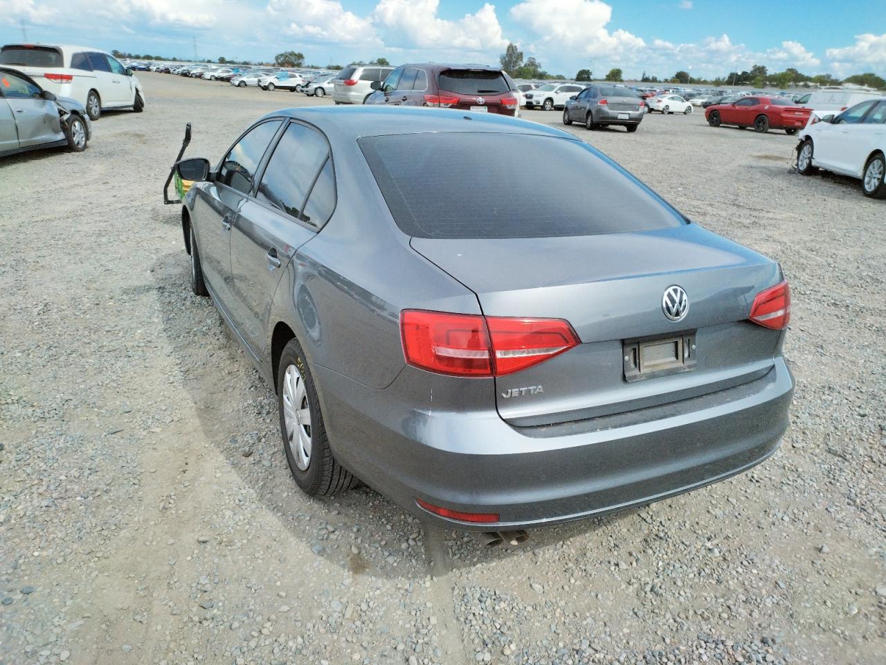 Photo 3 from auction – 2015 VOLKSWAGEN JETTA BASE with VIN 3VW2K7AJ6FM334247
