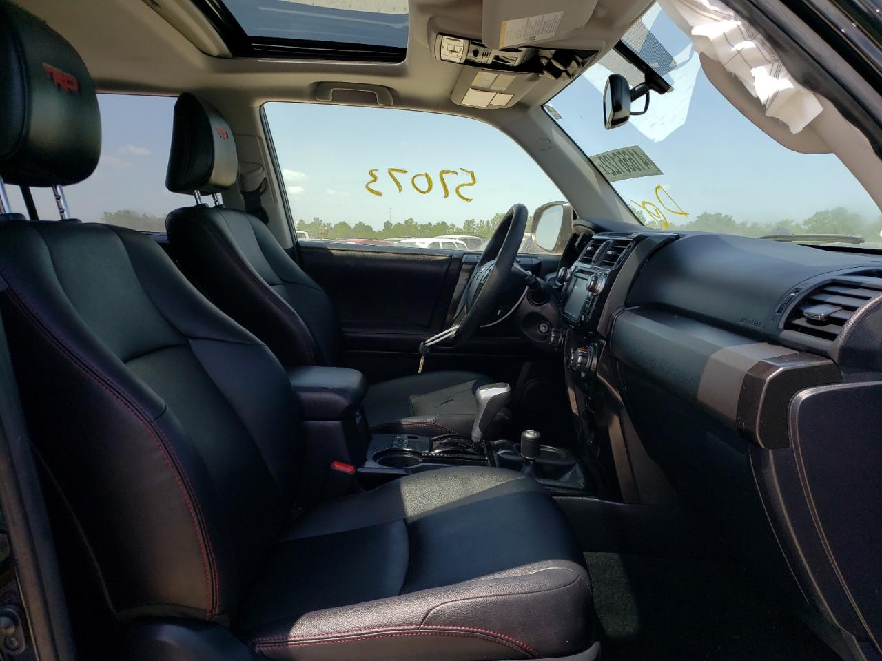 Photo 5 from auction – 2018 TOYOTA 4RUNNER SR with VIN JTEBU5JR1J5588045