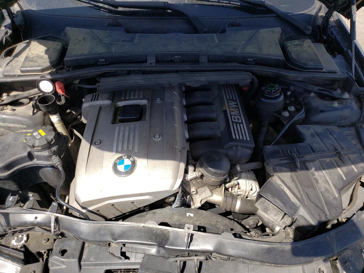 Photo 7 from auction – 2006 BMW 325 I with VIN WBAVB13566PT02208