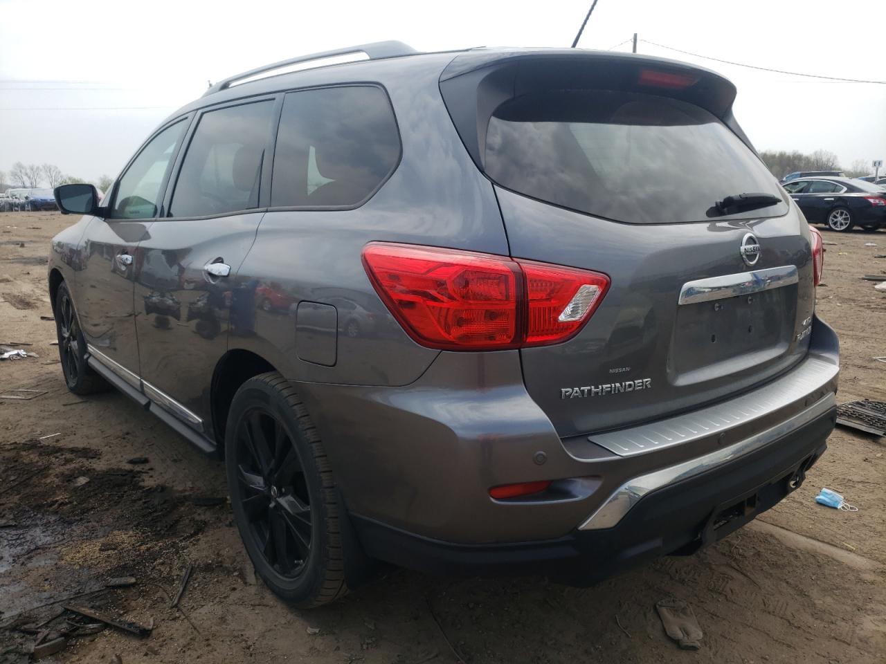 Photo 3 from auction – 2017 NISSAN PATHFINDER with VIN 5N1DR2MM3HC661415