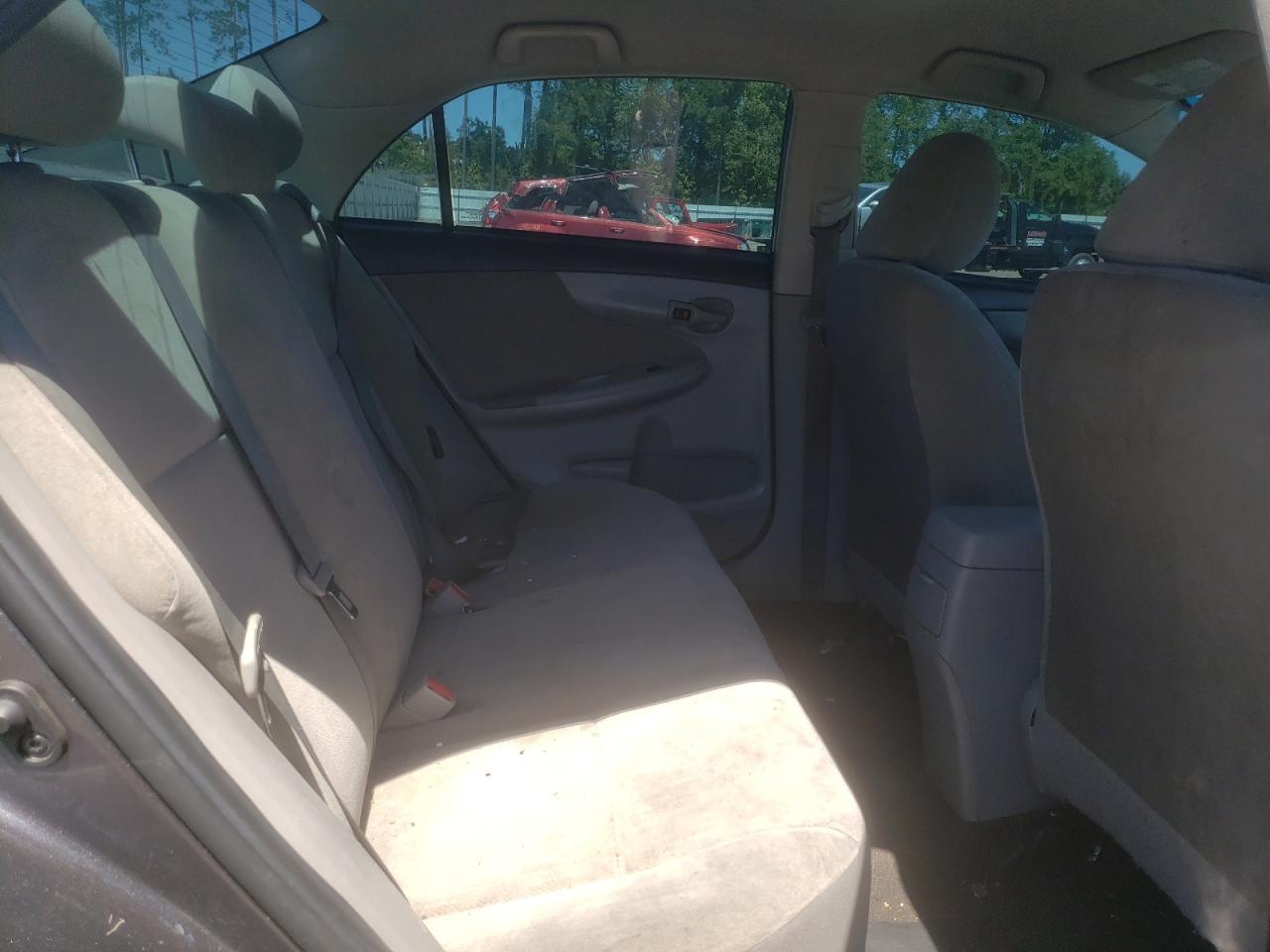 Photo 6 from auction – 2013 TOYOTA COROLLA with VIN 5YFBU4EE7DP079607