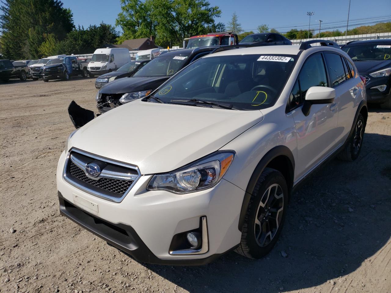Photo 2 from auction – 2017 SUBARU CROSSTREK with VIN JF2GPABCXH8219148
