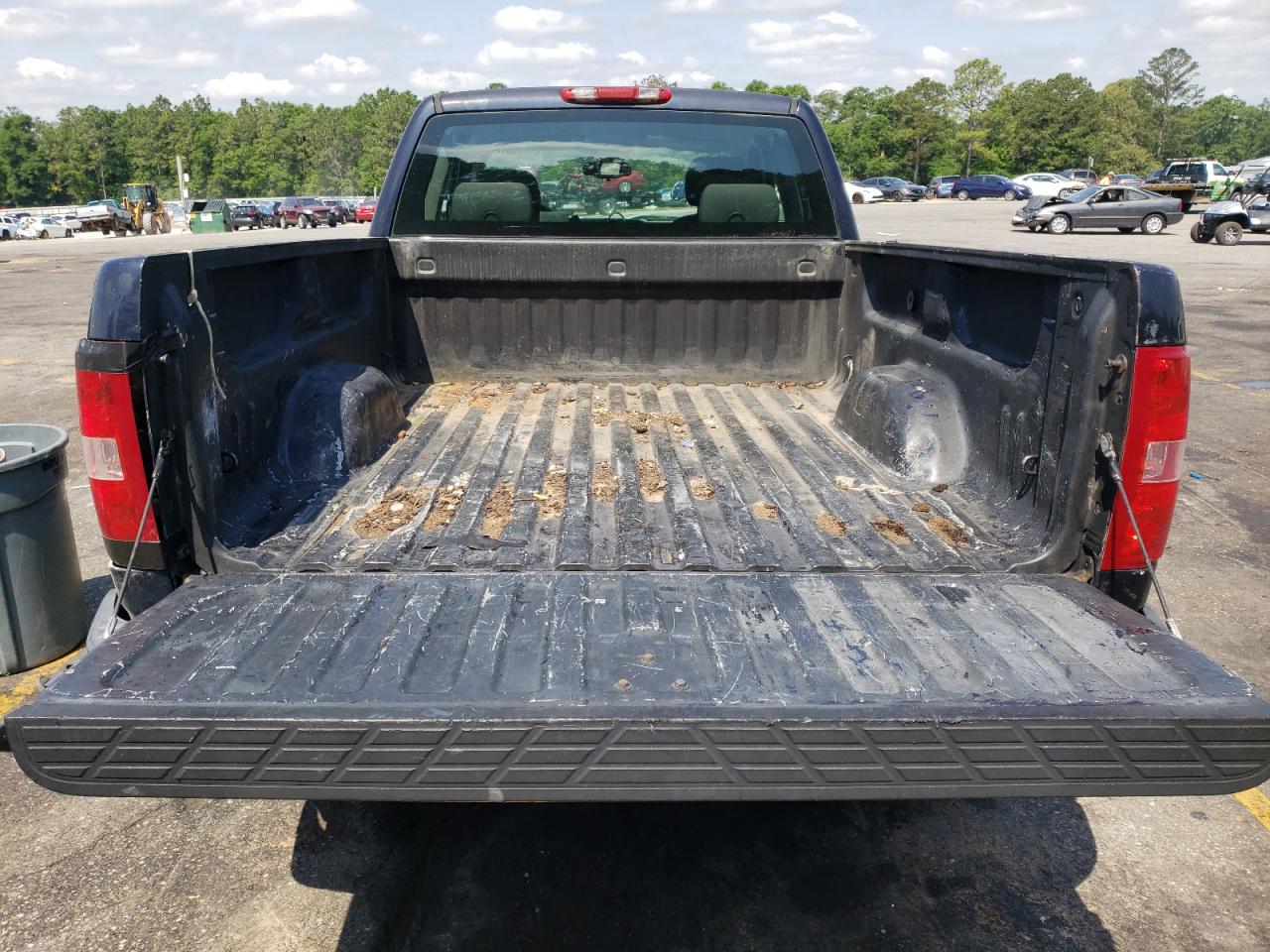 Photo 9 from auction – 2007 CHEVROLET SILVERADO with VIN 1GCEC19X17Z642848
