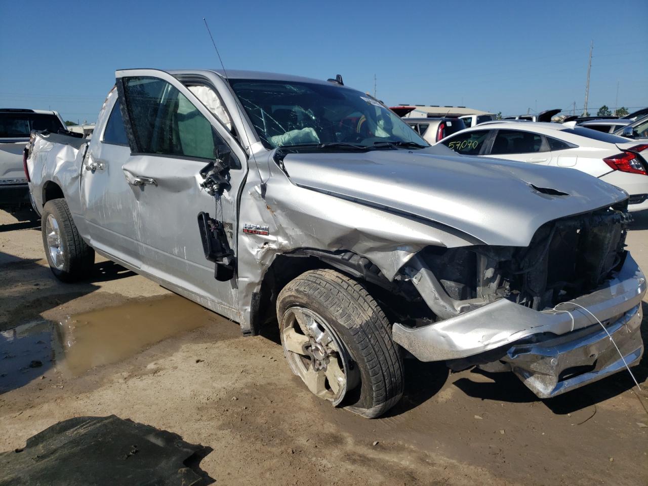 Photo 9 from auction – 2017 RAM 1500 SLT with VIN 3C6RR6LT9HG542265
