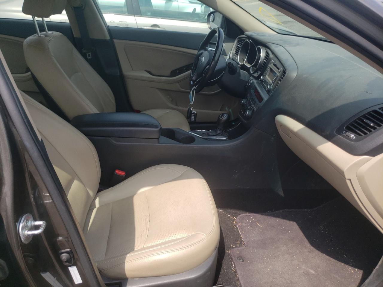 Photo 15 from auction – 2012 KIA OPTIMA EX with VIN 5XXGN4A71CG039928