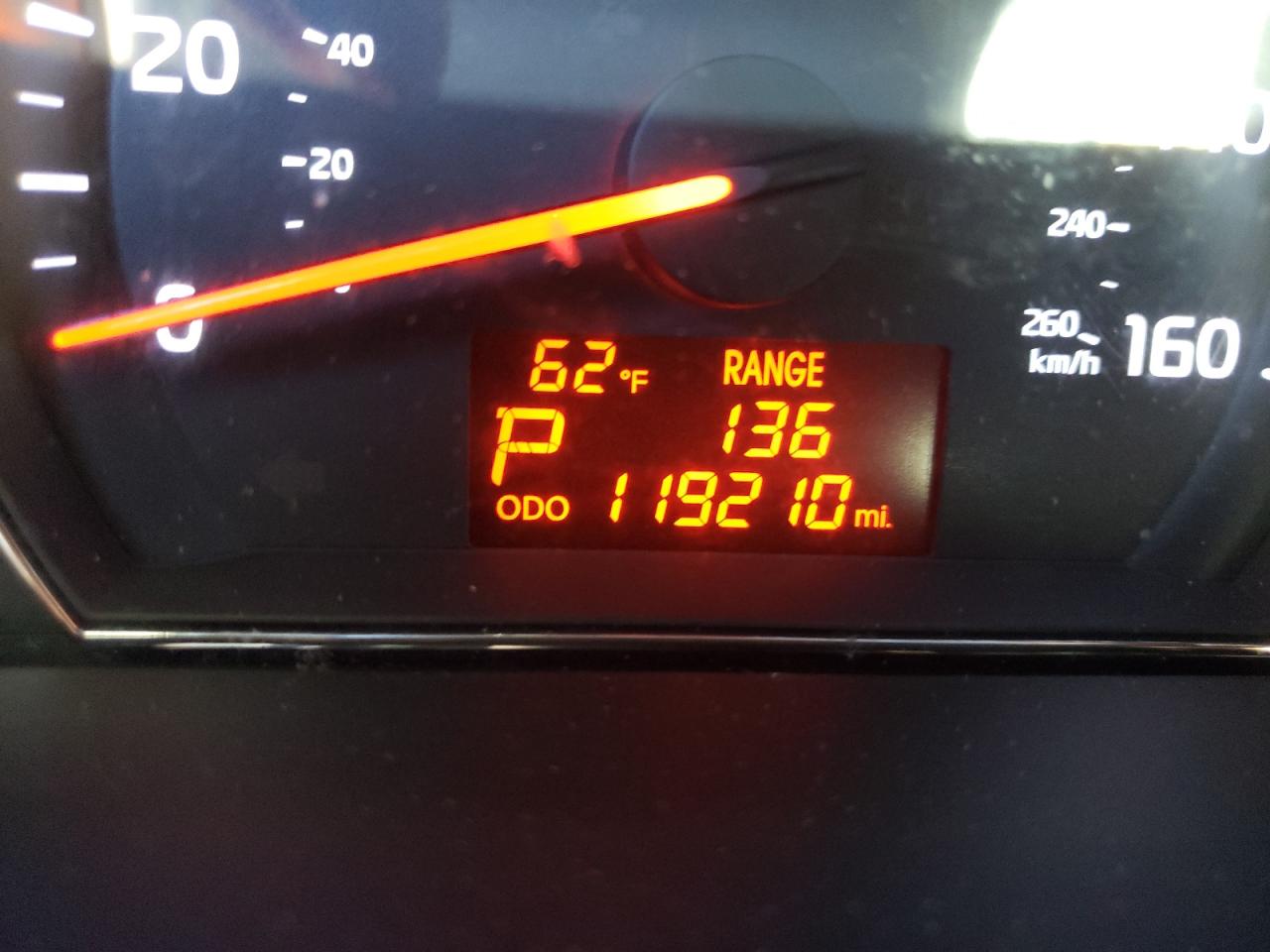 Photo 8 from auction – 2014 KIA SORENTO LX with VIN 5XYKTDA7XEG515799
