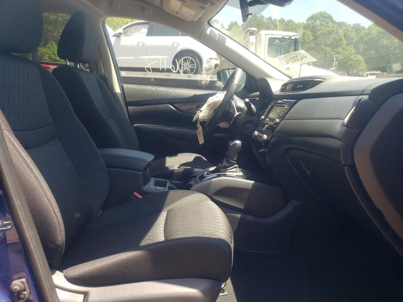 Photo 5 from auction – 2020 NISSAN ROGUE S with VIN KNMAT2MT1LP542778