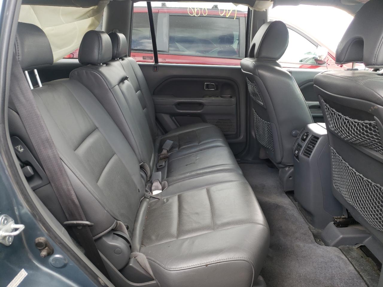 Photo 18 from auction – 2006 HONDA PILOT EX with VIN 2HKYF18526H553803
