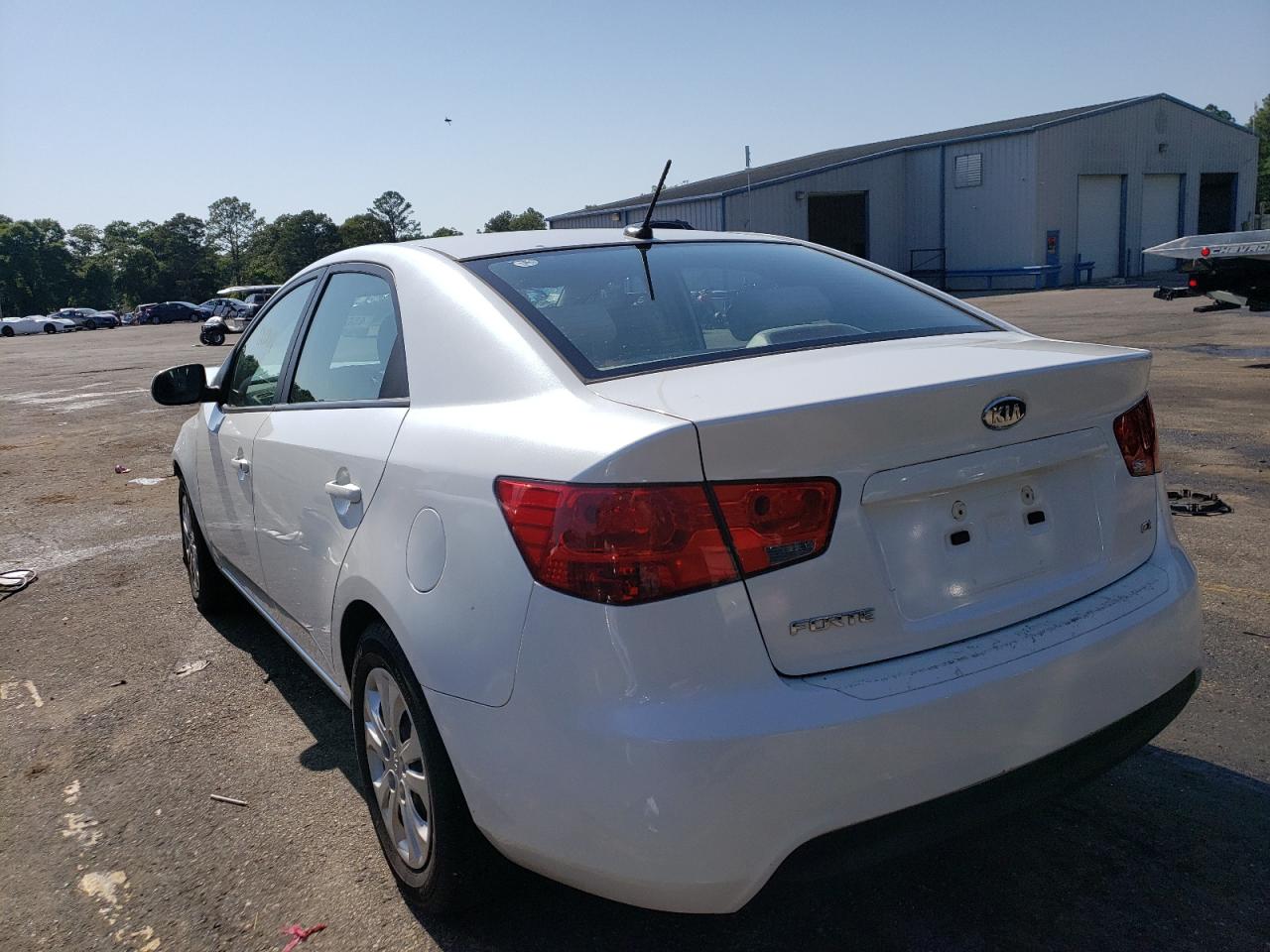 Photo 3 from auction – 2013 KIA FORTE EX with VIN KNAFU4A22D5726308