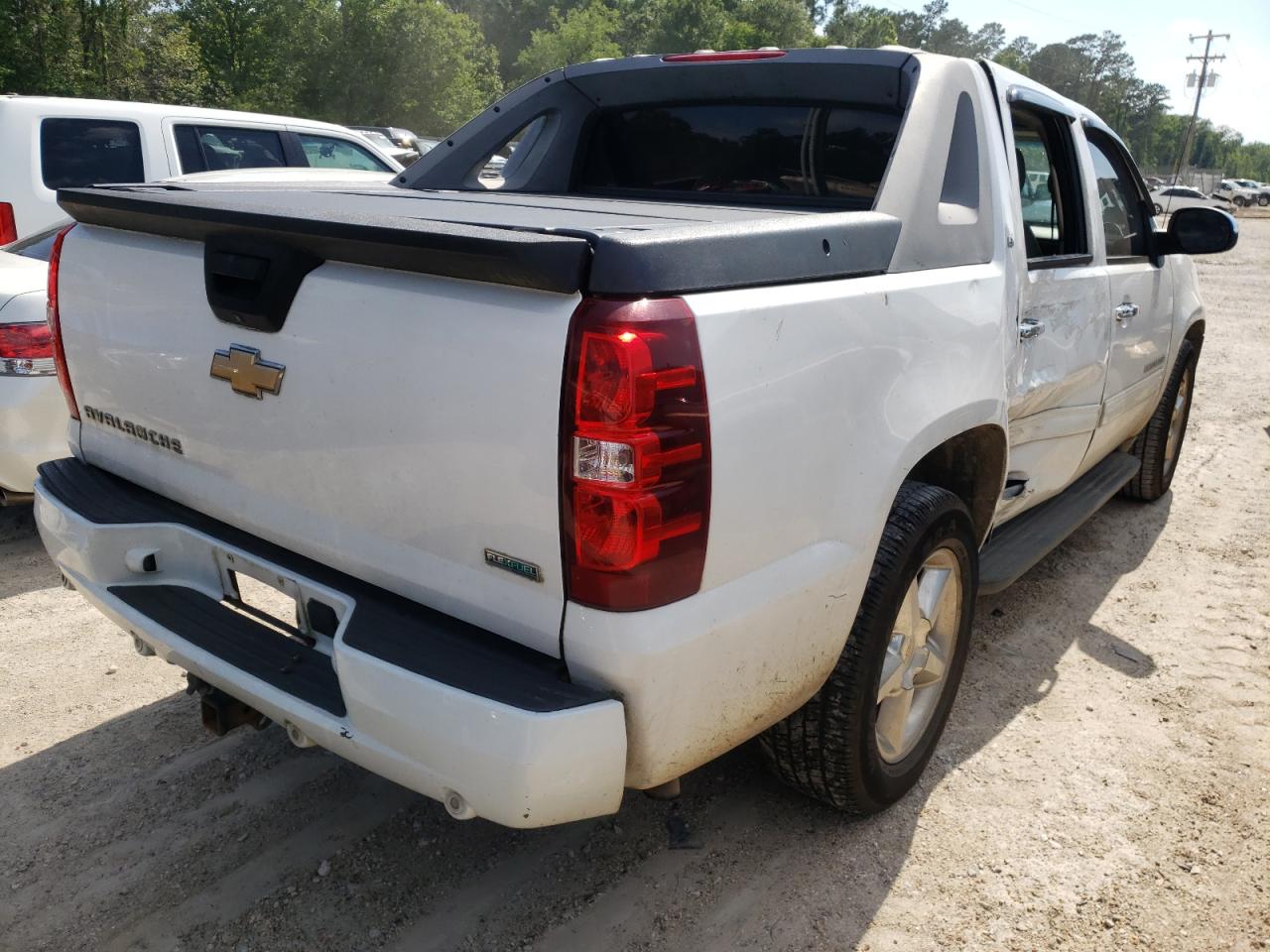 Photo 4 from auction – 2010 CHEVROLET AVALANCHE with VIN 3GNNCFE08AG195357