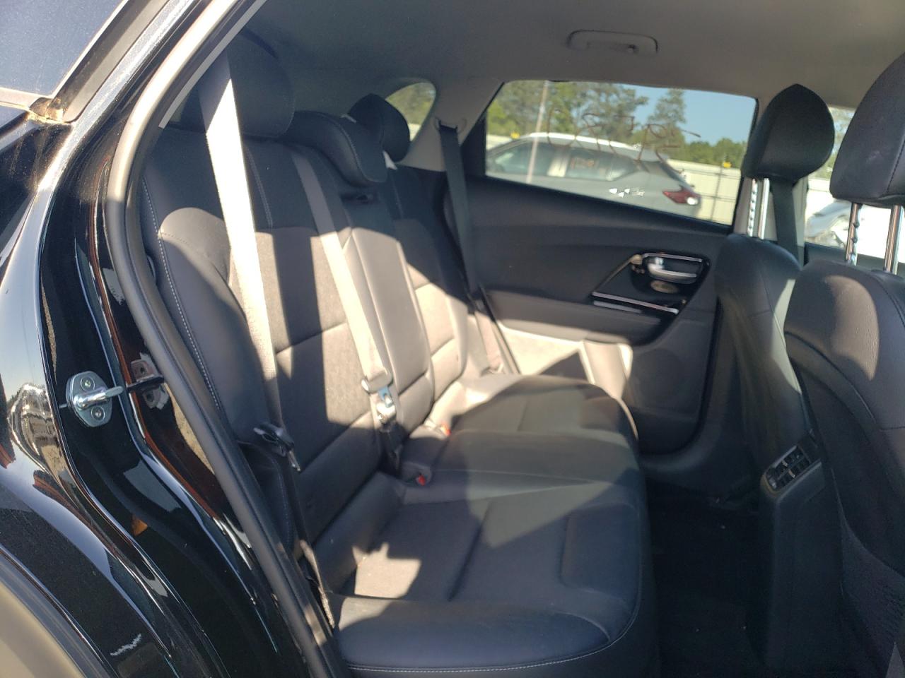 Photo 6 from auction – 2017 KIA NIRO EX with VIN KNDCC3LCXH5070244