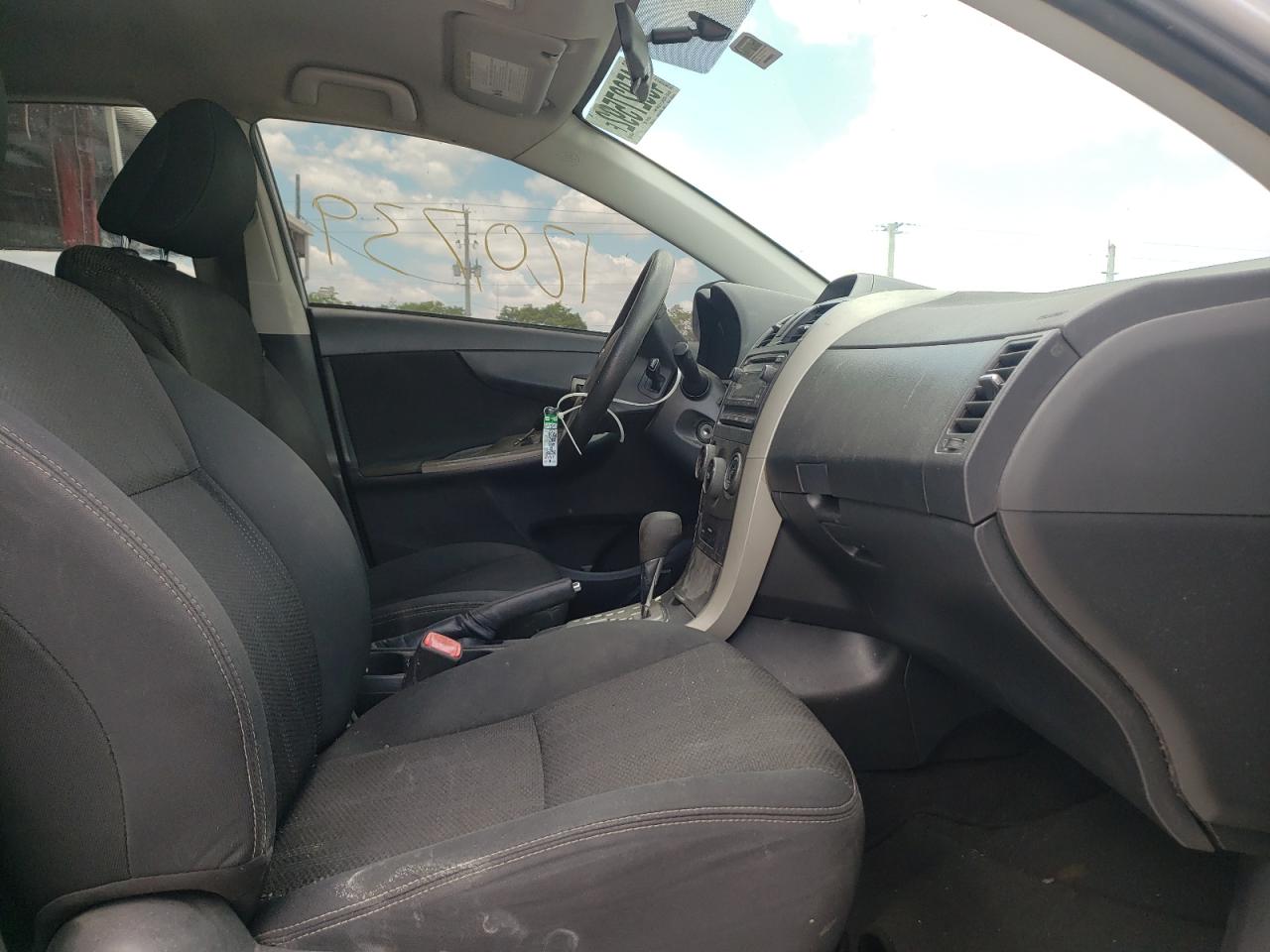 Photo 5 from auction – 2012 TOYOTA COROLLA with VIN 2T1BU4EE4CC830208