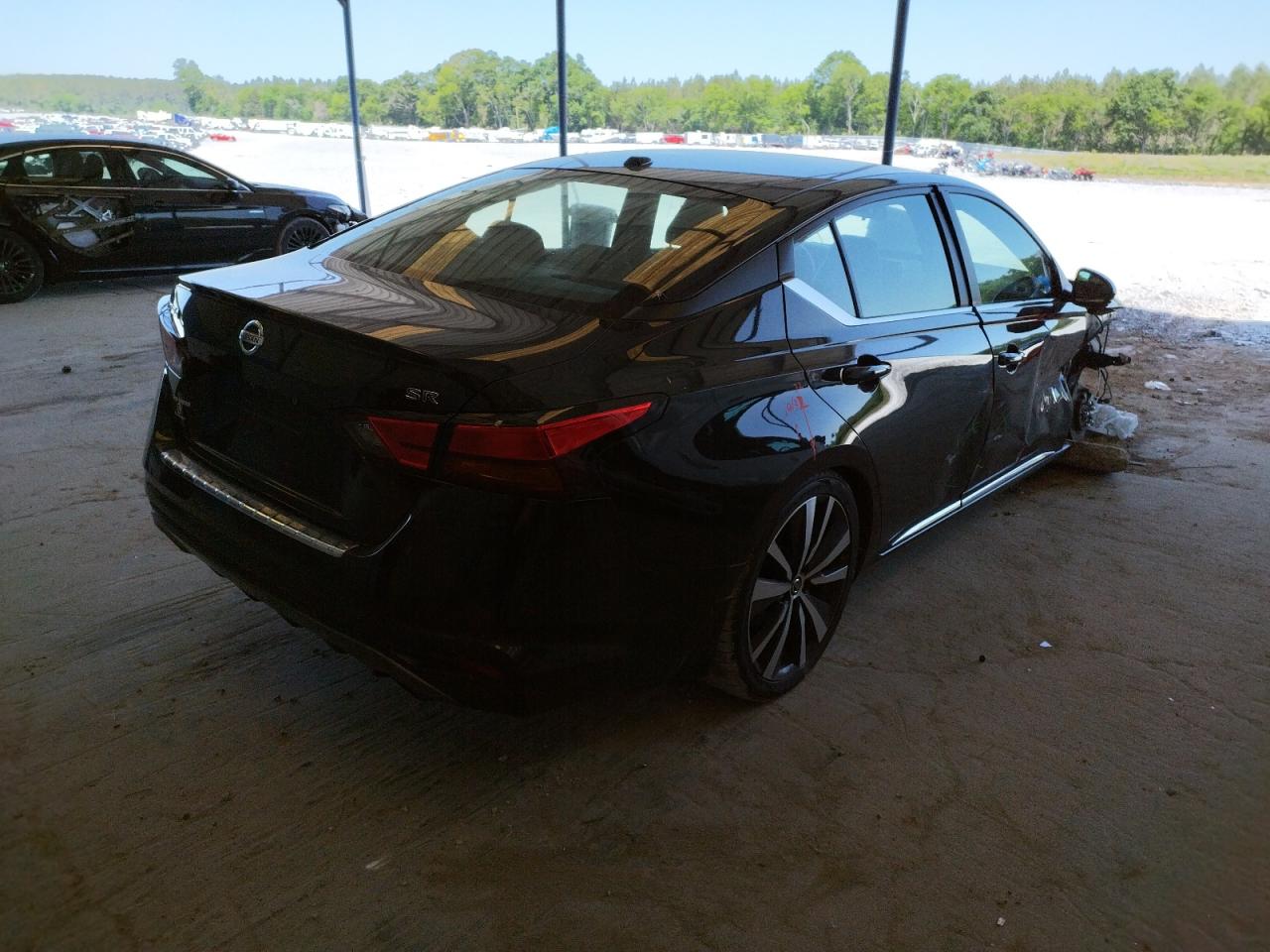 Photo 4 from auction – 2019 NISSAN ALTIMA SR with VIN 1N4BL4CV2KC215336
