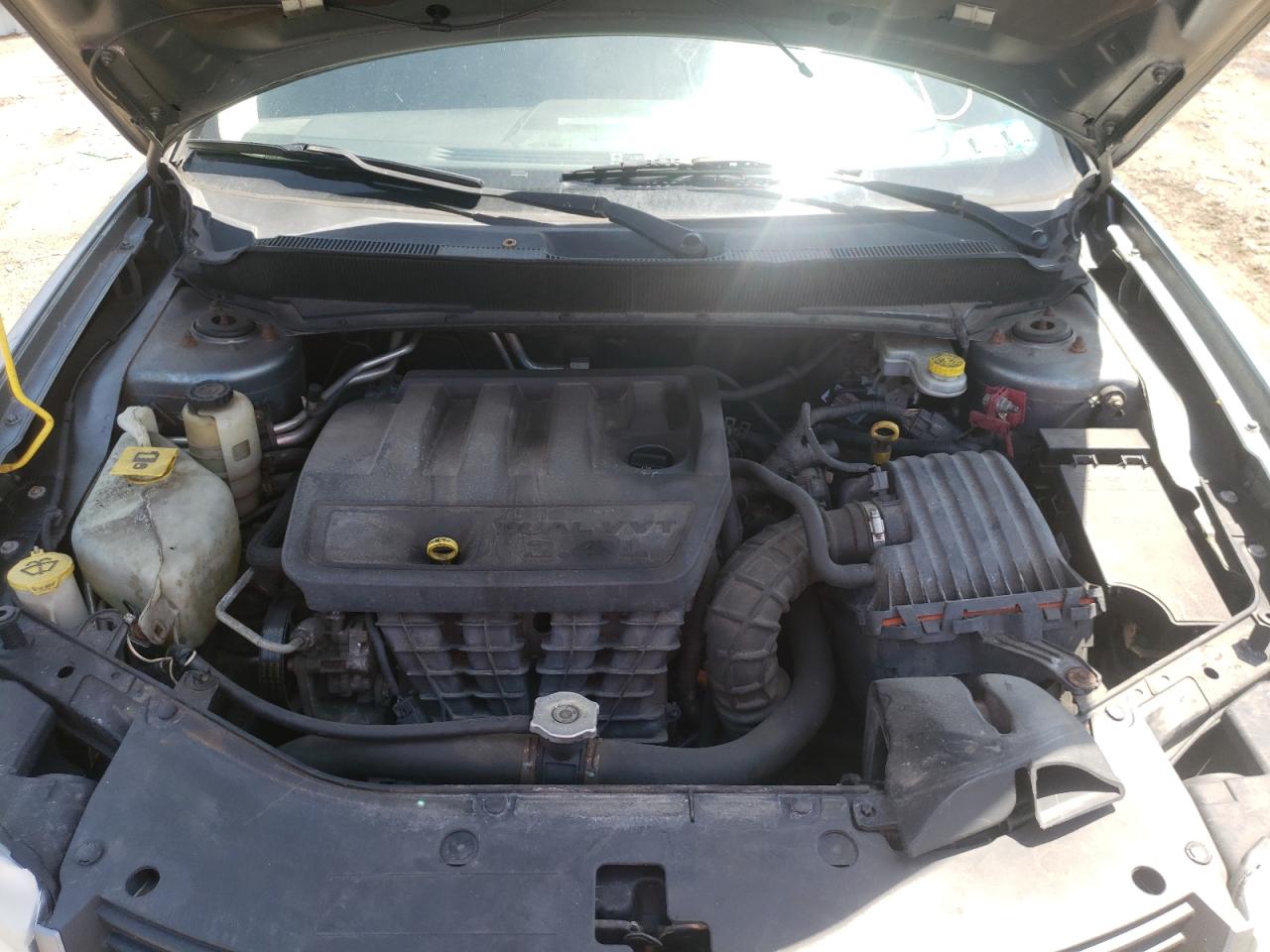 Photo 7 from auction – 2010 DODGE AVENGER SX with VIN 1B3CC4FB9AN223003