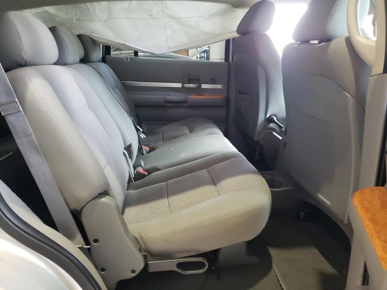 Photo 6 from auction – 2008 CHRYSLER ASPEN LIMI with VIN 1A8HW58N18F136394