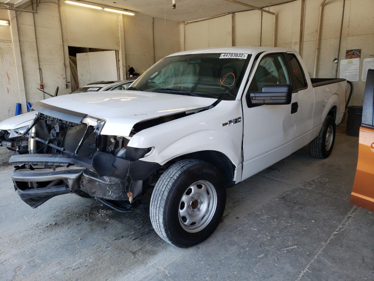 Photo 2 from auction – 2014 FORD F150 SUPER with VIN 1FTEX1CM9EKE41739